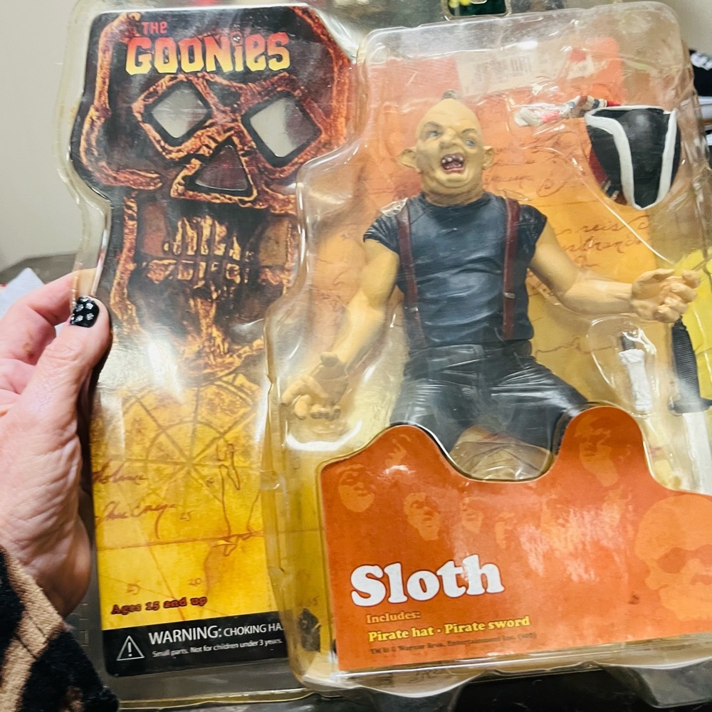 SLOTH Action Figure - Picture 2 of 4